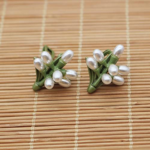 Tibetan Style Stud Earring, with Plastic Pearl, fashion jewelry & for woman, green, 21x23mm, Sold By Pair