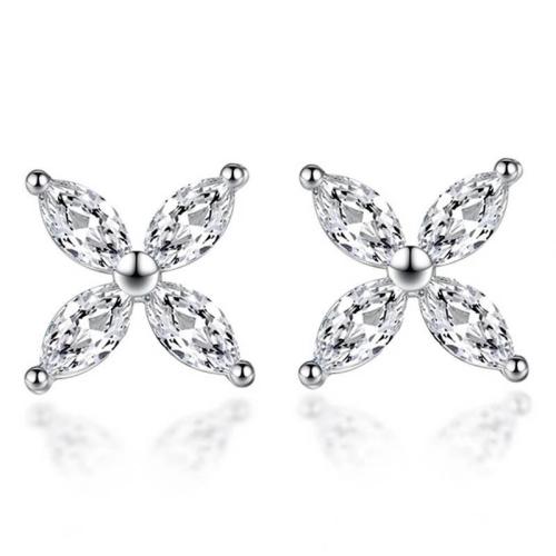 Boucles d'oreilles en laiton zircon cubique pavent, Trèfle à quatre feuilles, bijoux de mode & pavé de micro zircon & pour femme, 10.08mm, Vendu par paire