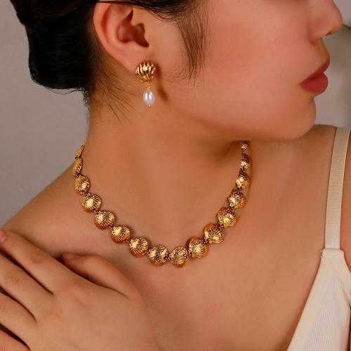 Conjuntos de joyería de acero inoxidable, pendiente & collar, acero inoxidable 304, con Perlas plásticas, chapado en color dorado, diferentes estilos para la opción & para mujer, más colores para la opción, Vendido por Par