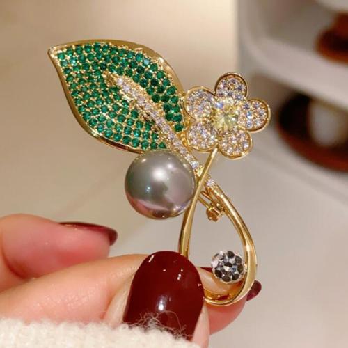 Zinc Alloy Brooches with Plastic Pearl plated for woman & with rhinestone golden Sold By PC