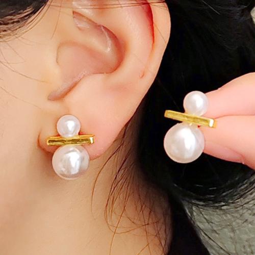 Boucle d'oreille dormeuse en alliage de zinc, avec perle de plastique, Placage de couleur d'or, bijoux de mode, blanc, protéger l'environnement, sans nickel, plomb et cadmium, 13x18mm, Vendu par paire