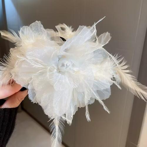 Hair Claw Clips, Cloth, with Feather & Plastic Pearl & Acrylic, handmade, for woman, more colors for choice, 140x130mm, Sold By PC