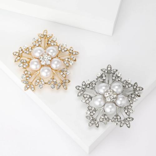 Broches de aleación de zinc, con Perlas plásticas, Flor, chapado en color dorado, para mujer & con diamantes de imitación, más colores para la opción, libre de níquel, plomo & cadmio, 54x53mm, Vendido por UD