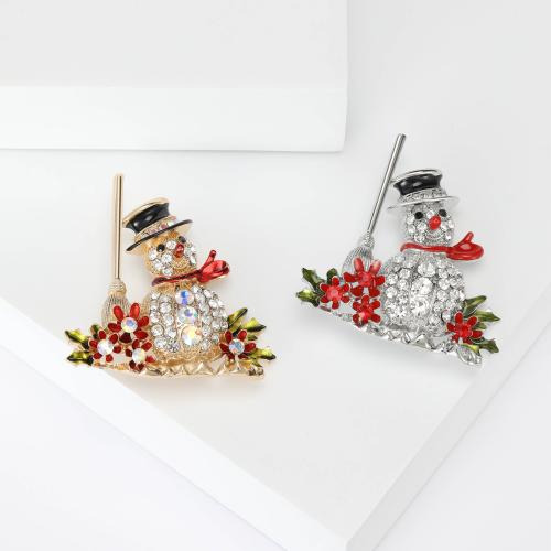 Broches de Navidad, aleación de zinc, Hombre de Nieve, chapado, Diseño de Navidad & para mujer & esmalte & con diamantes de imitación, más colores para la opción, libre de níquel, plomo & cadmio, 48x47mm, Vendido por UD