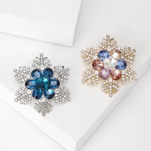 Christmas Brooches Zinc Alloy Snowflake plated Christmas Design & for woman & with rhinestone nickel lead & cadmium free Sold By PC