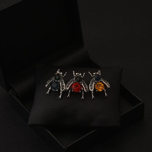 Zinc Alloy Brooches plated for woman & with rhinestone Sold By PC