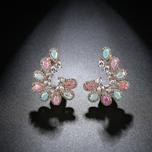 laiton boucle d oreille dormeuse, Placage de couleur d'or, pavé de micro zircon & pour femme, 24x31mm, Vendu par paire