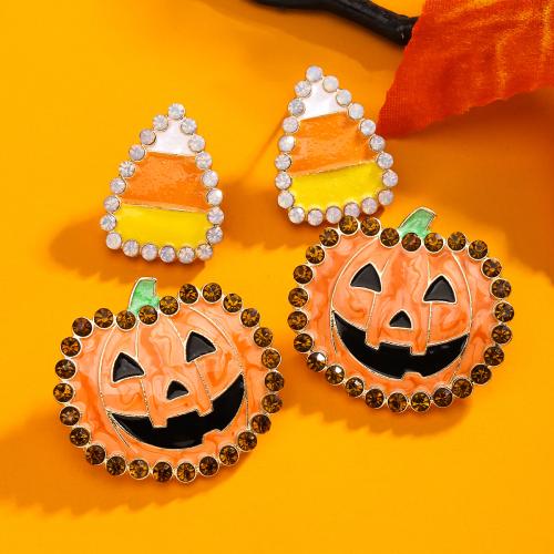 Nouveaux bijoux et décorations d'Halloween populaires, alliage de zinc, Placage de couleur d'or, styles différents pour le choix & pour femme & émail & avec strass, plus de couleurs à choisir, protéger l'environnement, sans nickel, plomb et cadmium, Vendu par paire