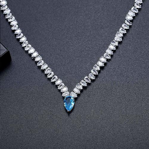 laiton collier, larme, Plaqué de platine, pavé de micro zircon & pour femme, Longueur Environ 15.7 pouce, Vendu par PC