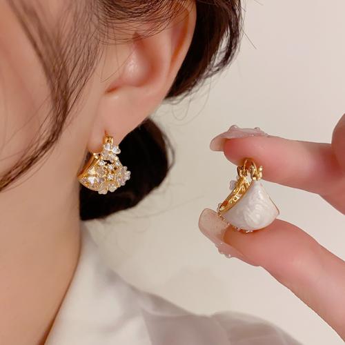 Cubic Zirconia Micro Pave Brass Earring, with Shell, real gold plated, micro pave cubic zirconia & for woman & enamel, gold, 22x17mm, Sold By Pair