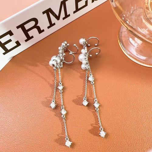 Brass Earring Clip, with Plastic Pearl, fashion jewelry & micro pave cubic zirconia & for woman, silver color, 100mm, Sold By Pair