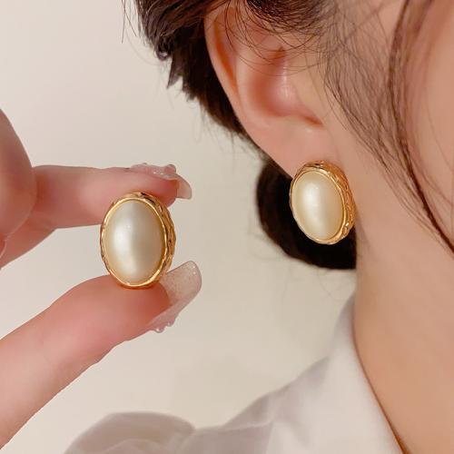 Brass Stud Earring with Plastic Pearl real gold plated for woman gold Sold By Pair