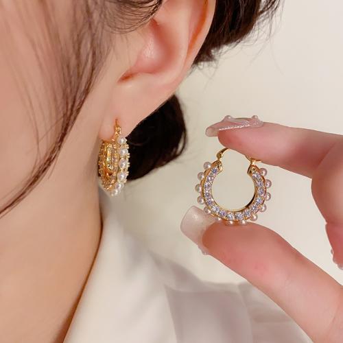 Boucles d'oreilles en laiton zircon cubique pavent, avec perle de plastique, Plaqué d'or, pavé de micro zircon & pour femme, Or, 26x6mm, Vendu par paire