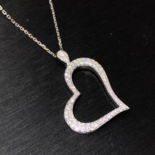 Collier en laiton cubique Zircon Micro Pave, coeur, bijoux de mode & pavé de micro zircon & pour femme, 21x27mm, Vendu par Environ 45 cm brin