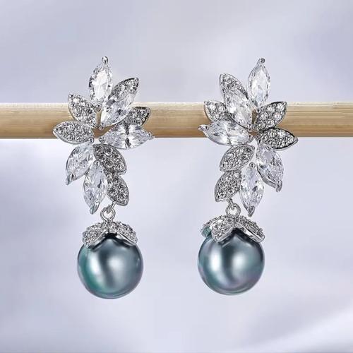 Boucles d'oreilles en laiton zircon cubique pavent, avec perle de plastique, bijoux de mode & pavé de micro zircon & pour femme, Vendu par paire