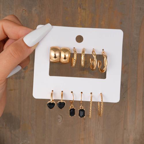 Boucles d'oreilles en alliage de zinc, Placage de couleur d'or, bijoux de mode & pavé de micro zircon, doré, protéger l'environnement, sans nickel, plomb et cadmium, 6pairescouple/fixé, Vendu par fixé