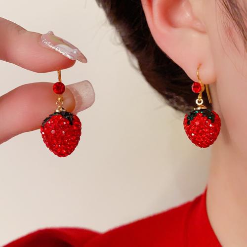 Boucles d'oreilles en laiton zircon cubique pavent, fraise, Plaqué d'or, pavé de micro zircon & pour femme, rouge, 33x15mm, Vendu par paire