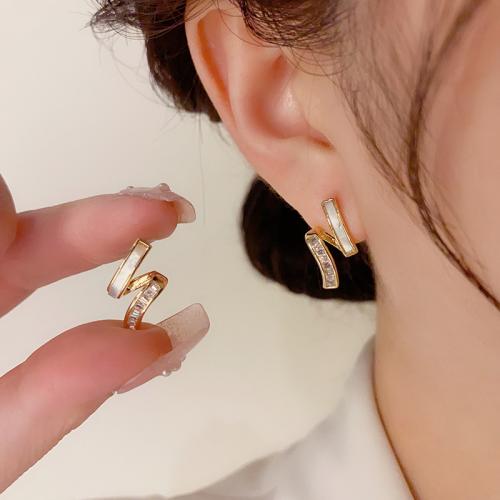 Cubic Zirconia Micro Pave Brass Earring, with Shell, real gold plated, micro pave cubic zirconia & for woman, gold, 19x12mm, Sold By Pair