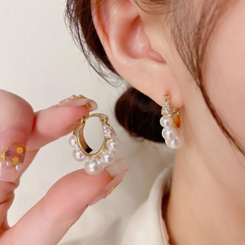 Boucles d'oreilles en laiton zircon cubique pavent, avec perle de plastique, Plaqué d'or, pavé de micro zircon & pour femme, Or, 23x7mm, Vendu par paire