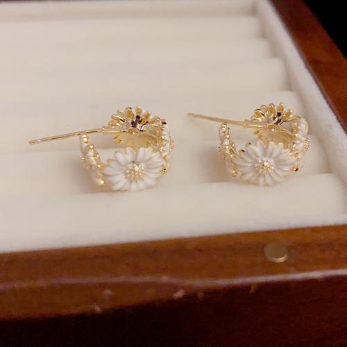 Brass Stud Earring Daisy real gold plated for woman & enamel gold Sold By Pair