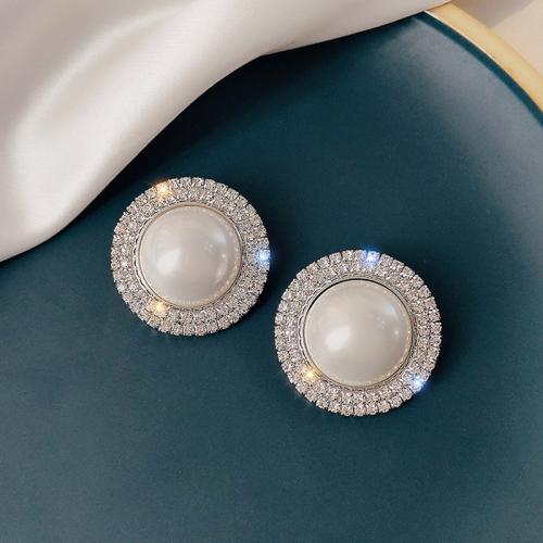 Brass Earring Clip, with Plastic Pearl, fashion jewelry & for woman & with rhinestone, more colors for choice, 27mm, Sold By Pair