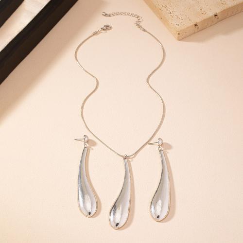 Zinc Alloy Jewelry Sets Stud Earring & necklace plated for woman silver color Sold By Set