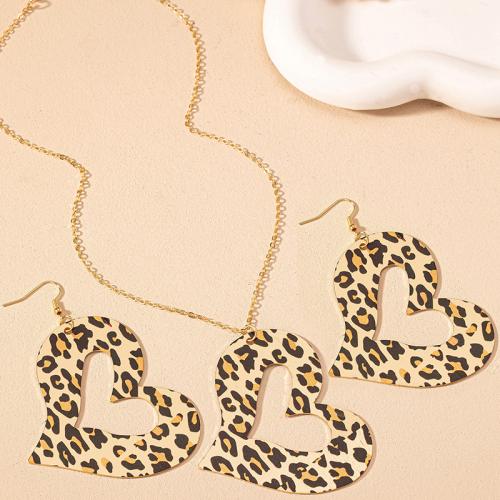 Zinc Alloy Jewelry Sets earring & necklace Heart plated for woman gold Sold By Set