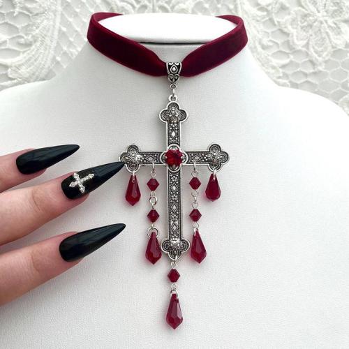 Collier de bijoux en alliage de zinc, avec Velour & cristal, Placage, style gothique & pour femme, rouge, Vendu par PC