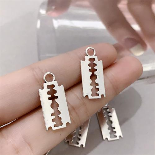 Pendentifs en alliage de zinc, Razor Blade, Plaqué de couleur d'argent, DIY, 24x11mm, 100PC/sac, Vendu par sac