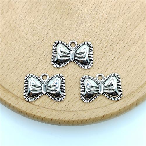 Tibetan Style Bowknot pendentifs, alliage de zinc, Noeud papillon, Plaqué de couleur d'argent, DIY, 17x10mm, 100PC/sac, Vendu par sac