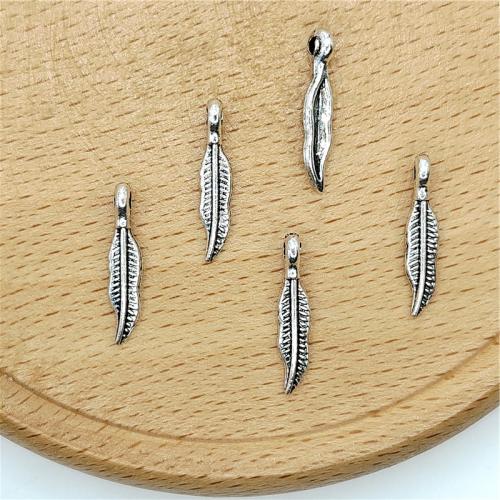 Pendentifs de Feather alliage zinc, alliage de zinc, forme de plume, Plaqué de couleur d'argent, DIY, 5x18mm, 100PC/sac, Vendu par sac