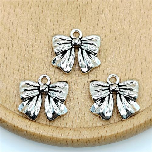 Tibetan Style Bowknot pendentifs, alliage de zinc, Noeud papillon, Plaqué de couleur d'argent, DIY, 16x16mm, 100PC/sac, Vendu par sac