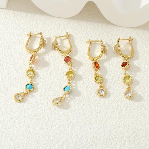 Boucles d'oreilles en laiton zircon cubique pavent, Placage de couleur d'or, styles différents pour le choix & pavé de micro zircon & pour femme, plus de couleurs à choisir, Vendu par paire