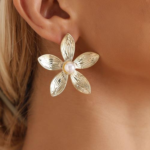 alliage de zinc boucle d oreille dormeuse, avec perle de plastique, fleur, Placage de couleur d'or, bijoux de mode & pour femme, 45mm, Vendu par paire