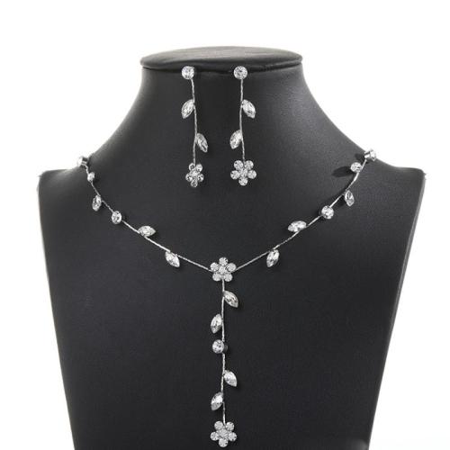 Tibetan Style Jewelry Sets, Stud Earring & necklace, with Crystal, 2 pieces & fashion jewelry & for woman & with rhinestone, platinum color, Length:41 cm, Sold By Set