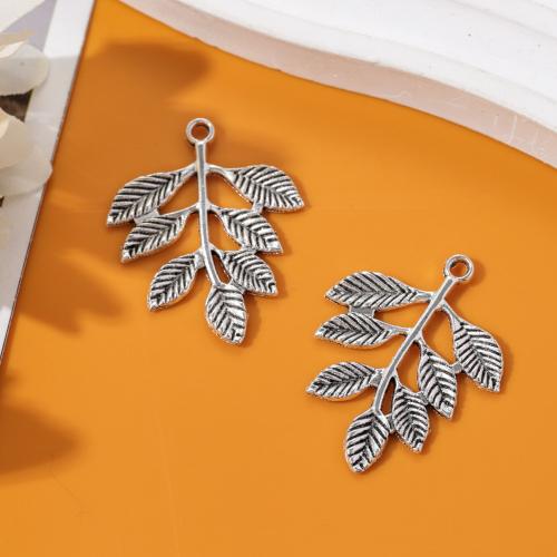 Tibetan Style Leaf Pendants, antique silver color plated, DIY, nickel, lead & cadmium free, 28x43mm, Approx 100PCs/Bag, Sold By Bag