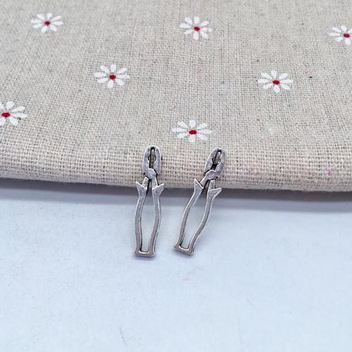 Tibetan Style Tool Pendants, Plier, antique silver color plated, DIY, 28x7x2mm, 100PCs/Bag, Sold By Bag