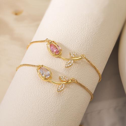 Bracelet cubique en laiton zircon pavent, fleur, Placage de couleur d'or, pavé de micro zircon & pour femme, plus de couleurs à choisir, protéger l'environnement, sans nickel, plomb et cadmium, Vendu par PC