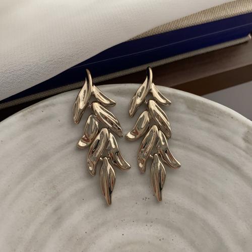 Brass Stud Earring, fashion jewelry & for woman, silver color, 60x18.10mm, Sold By Pair