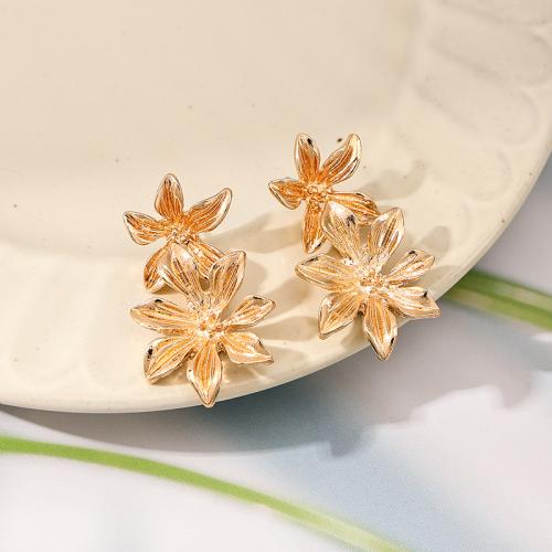 Tibetan Style Stud Earring, petals, plated, for woman, gold, Sold By Pair