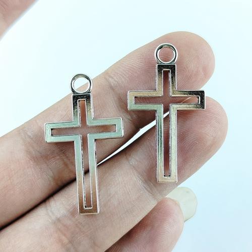 Pendentifs croix en alliage de zinc  , Plaqué de couleur d'argent, DIY, protéger l'environnement, sans nickel, plomb et cadmium, 21x38mm, 100PC/sac, Vendu par sac