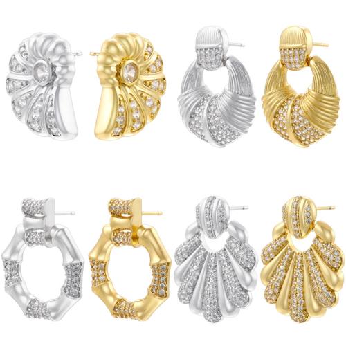 Boucles d'oreilles en laiton zircon cubique pavent, Placage, styles différents pour le choix & pavé de micro zircon & pour femme, plus de couleurs à choisir, Vendu par paire