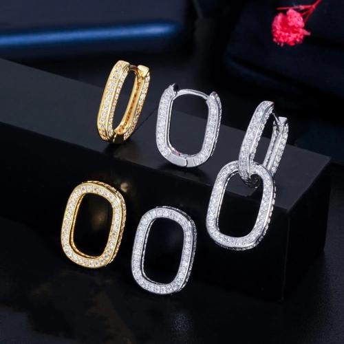 Boucles d'oreilles en laiton zircon cubique pavent, Placage, pavé de micro zircon & pour femme & creux, plus de couleurs à choisir, Vendu par paire