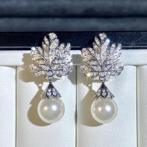 Cubic Zirconia Micro Pave Brass Earring, with Plastic Pearl, Leaf, plated, fashion jewelry & micro pave cubic zirconia & for woman, Sold By Pair