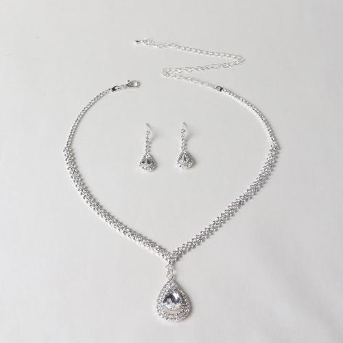 Zinklegierung Schmucksets, Stud Ohrring & Halskette, plattiert, für Frau & mit Strass, Silberfarbe, Necklace: 50cm Earrings: 3cm, verkauft von setzen