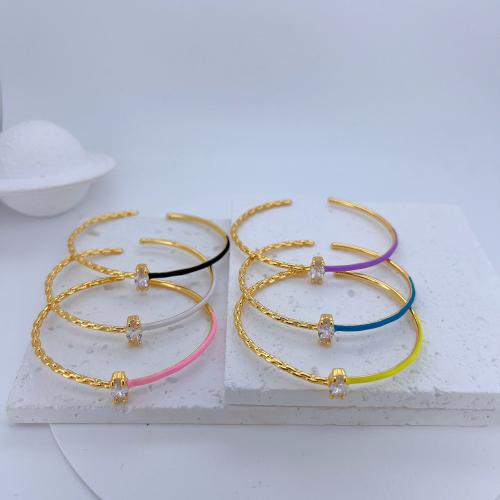 Bracelet cubique en laiton zircon pavent, Placage de couleur d'or, pavé de micro zircon & pour femme & émail, plus de couleurs à choisir, protéger l'environnement, sans nickel, plomb et cadmium, Vendu par PC