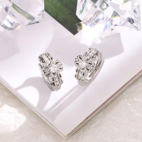 Boucles d'oreilles en laiton zircon cubique pavent, Placage, pavé de micro zircon & pour femme, couleur platine, Bow width 6MM, inner diameter 8MM, Vendu par paire