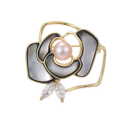 Broche de coquille, laiton, avec coquille & perle d'eau douce cultivée, Placage, pavé de micro zircon & pour femme, doré, 32x32mm, Vendu par PC