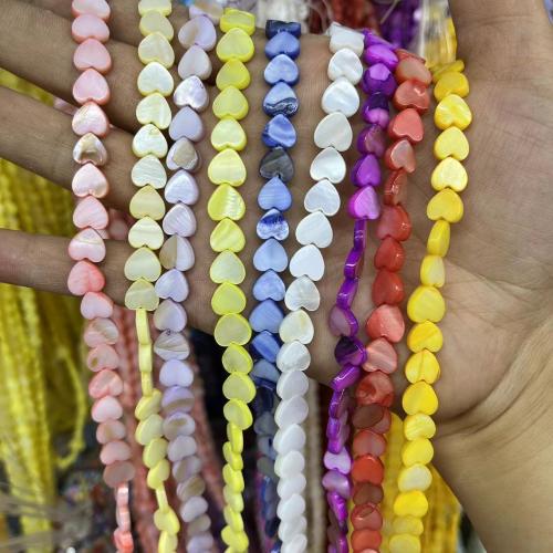 Abalorios de Nácar Natural de Agua Dulce, Concha de agua dulce, Corazón, Bricolaje, más colores para la opción, 8mm, aproximado 51PCs/Sarta, Vendido por Sarta