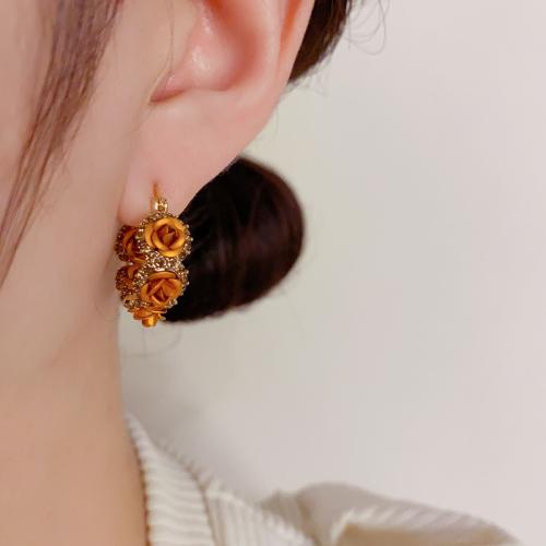 Boucles d'oreilles en laiton zircon cubique pavent, Placage de couleur d'or, bijoux de mode & pavé de micro zircon, doré, protéger l'environnement, sans nickel, plomb et cadmium, 9x24mm, Vendu par paire